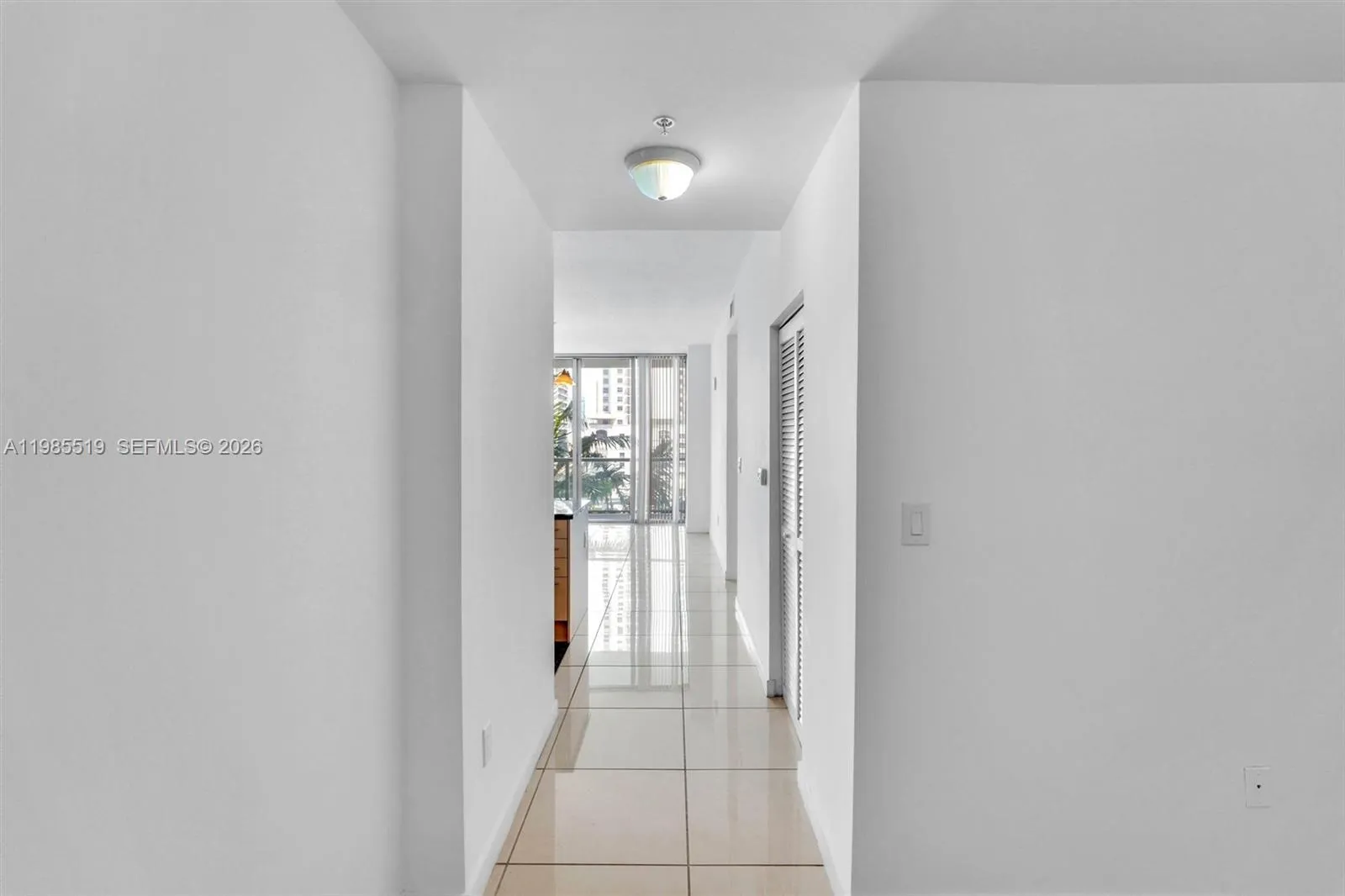 79 Sw 12th St 1210, Miami, Florida 33130, Miami, Florida 33130, 2 Bedrooms Bedrooms, ,2 BathroomsBathrooms,Residential,For Sale,79 Sw 12th St 1210, Miami, Florida 33130,A11985519
