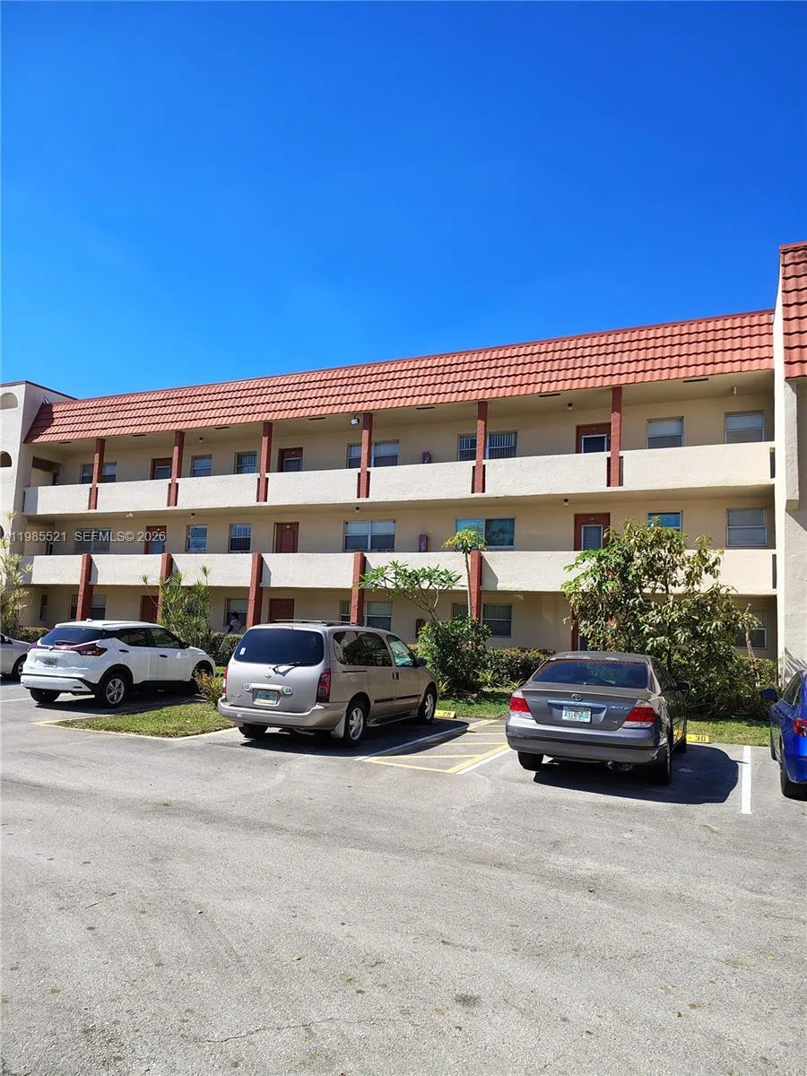 3051 E Sunrise Lakes Dr 210, Sunrise, Florida 3332, Sunrise, Florida 33322, 2 Bedrooms Bedrooms, ,2 BathroomsBathrooms,Residential,For Sale,3051 E Sunrise Lakes Dr 210, Sunrise, Florida 3332,A11985521