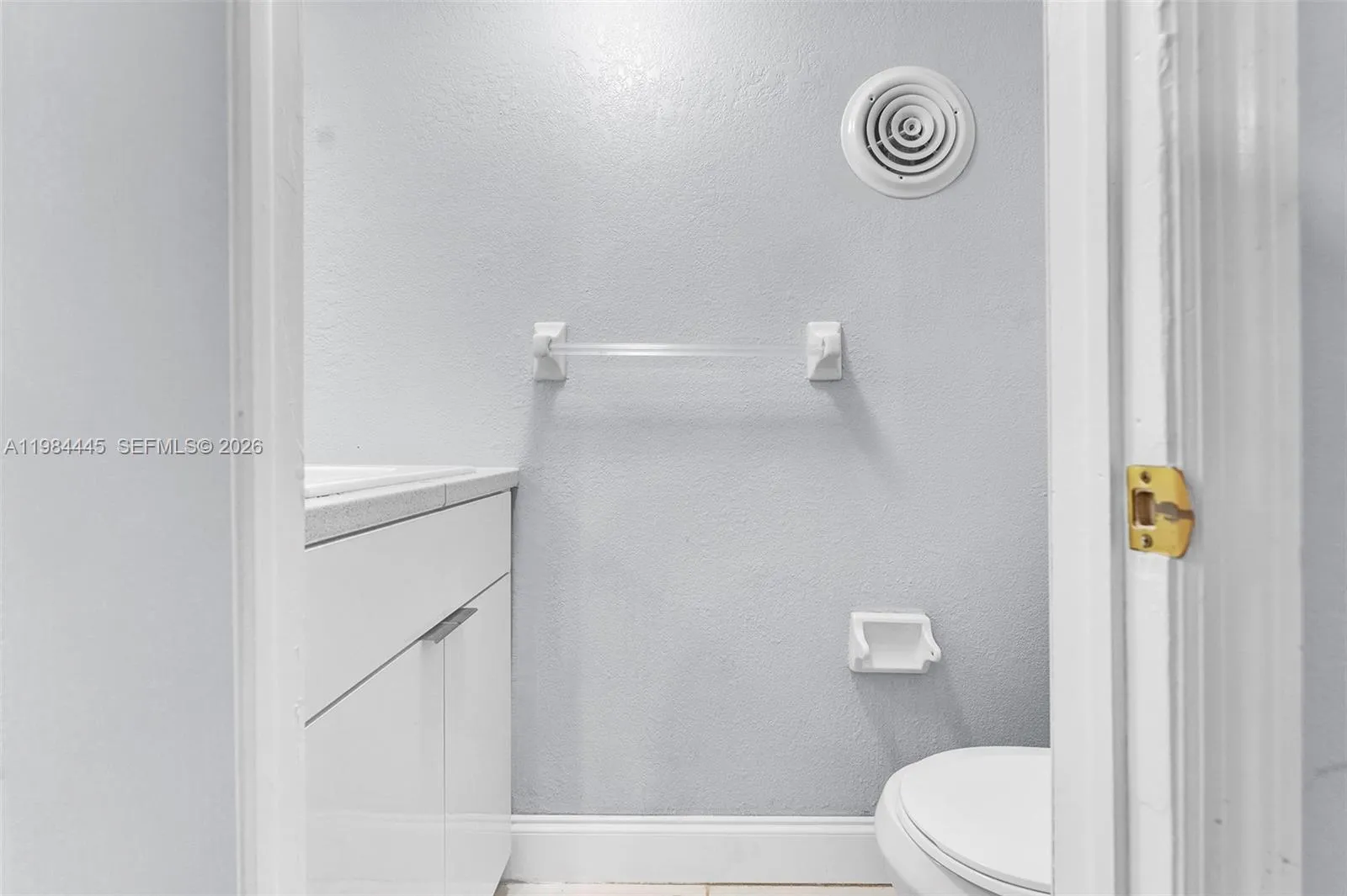 8600 Sw 109th Ave 4-207, Miami, Florida 33173, Miami, Florida 33173, 1 Bedroom Bedrooms, ,1 BathroomBathrooms,Residential Lease,For Rent,8600 Sw 109th Ave 4-207, Miami, Florida 33173,A11984445