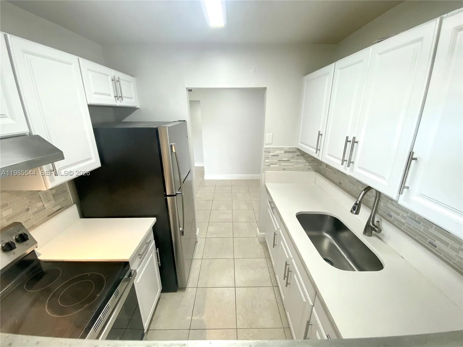 400 Ne 1st St 105, Hallandale Beach, Florida 33009, Hallandale Beach, Florida 33009, 1 Bedroom Bedrooms, ,1 BathroomBathrooms,Residential Lease,For Rent,400 Ne 1st St 105, Hallandale Beach, Florida 33009,A11985544