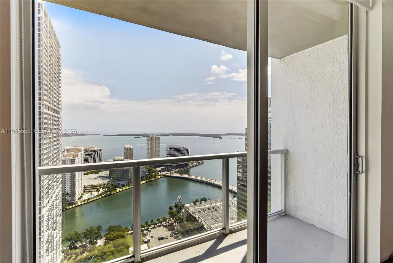 500 Brickell Ave 3901, Miami, Florida 33131, Miami, Florida 33131, 3 Bedrooms Bedrooms, ,2 BathroomsBathrooms,Residential,For Sale,500 Brickell Ave 3901, Miami, Florida 33131,A11985552
