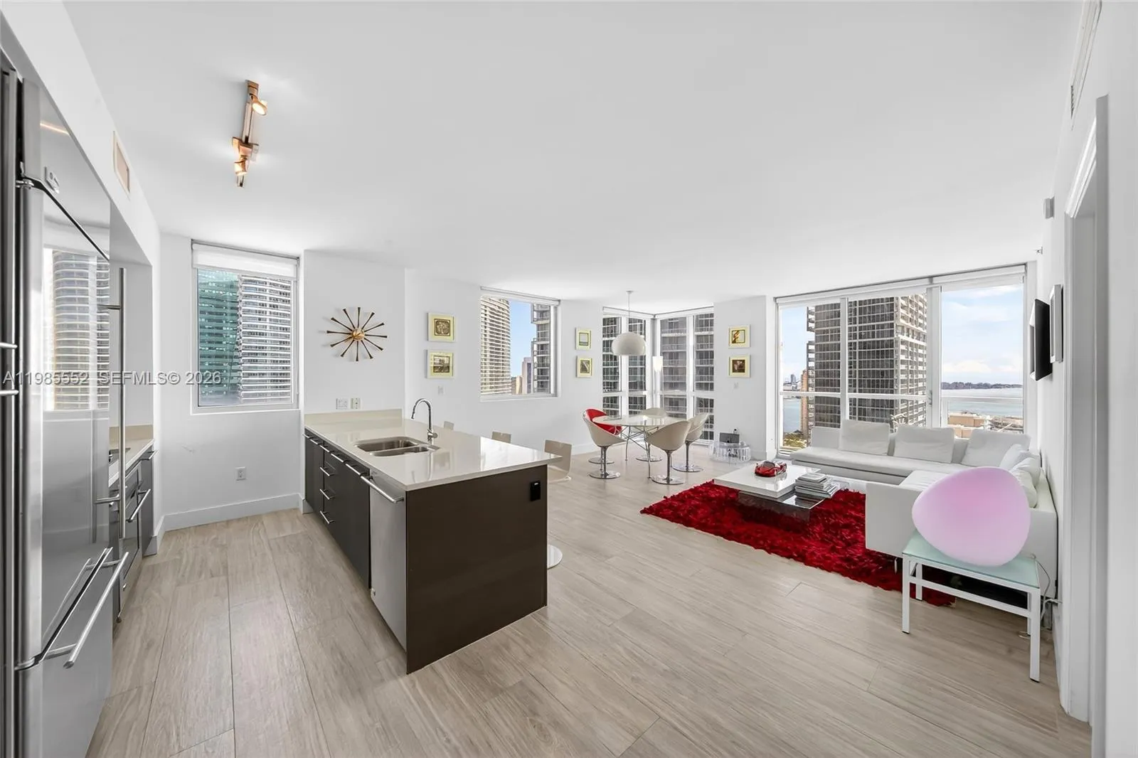 500 Brickell Ave 3901, Miami, Florida 33131, Miami, Florida 33131, 3 Bedrooms Bedrooms, ,2 BathroomsBathrooms,Residential,For Sale,500 Brickell Ave 3901, Miami, Florida 33131,A11985552