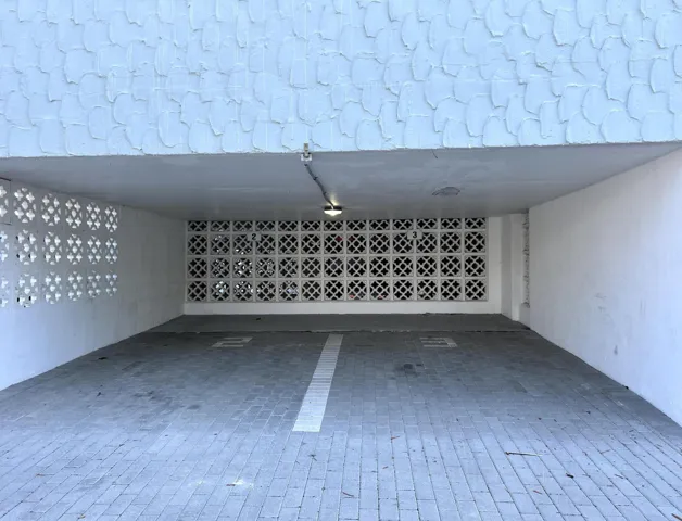 1105 Parking
