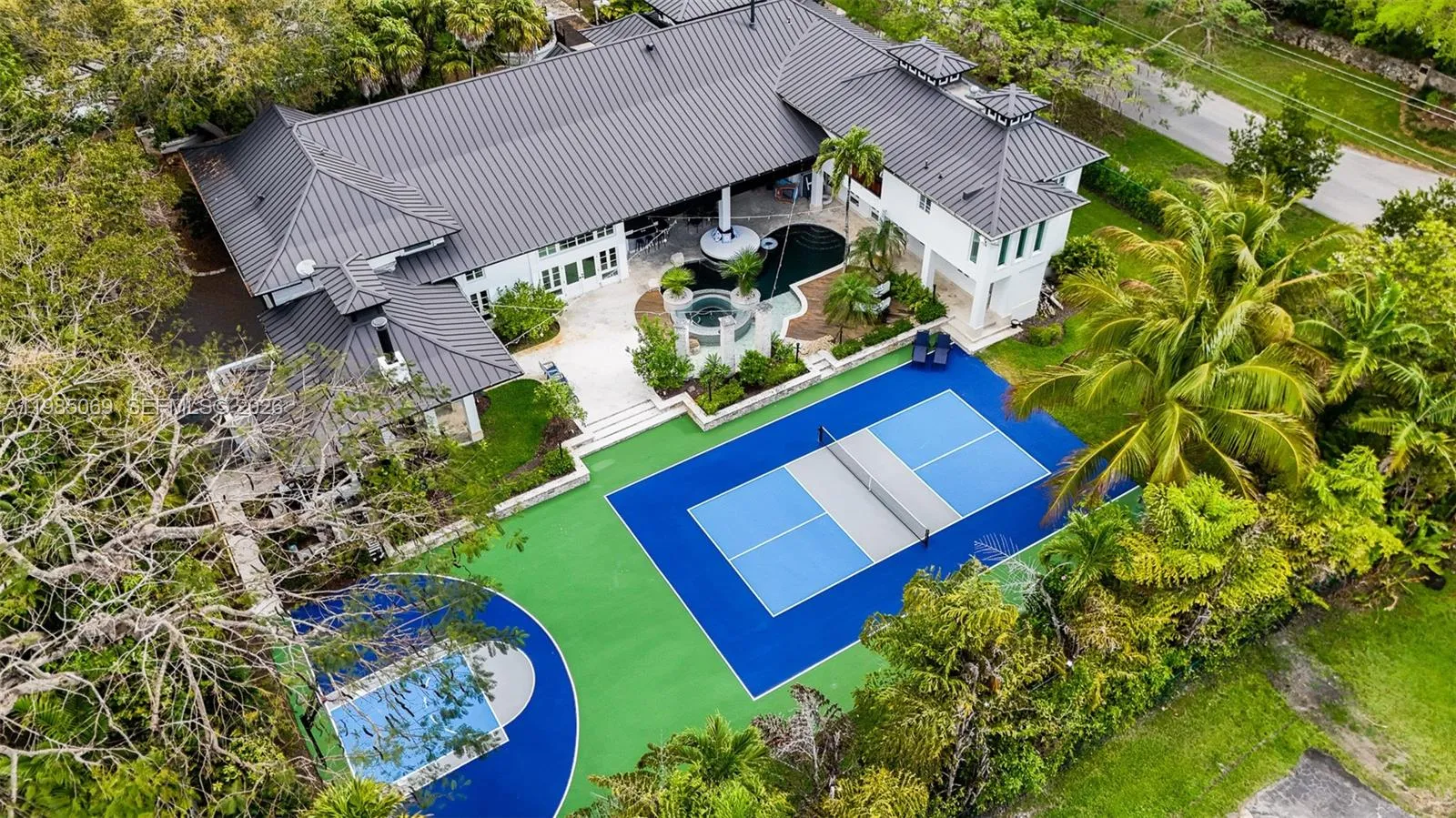 6700 Sw 132nd St, Pinecrest, Florida 33156, Pinecrest, Florida 33156, 6 Bedrooms Bedrooms, ,5 BathroomsBathrooms,Residential,For Sale,6700 Sw 132nd St, Pinecrest, Florida 33156,A11985069