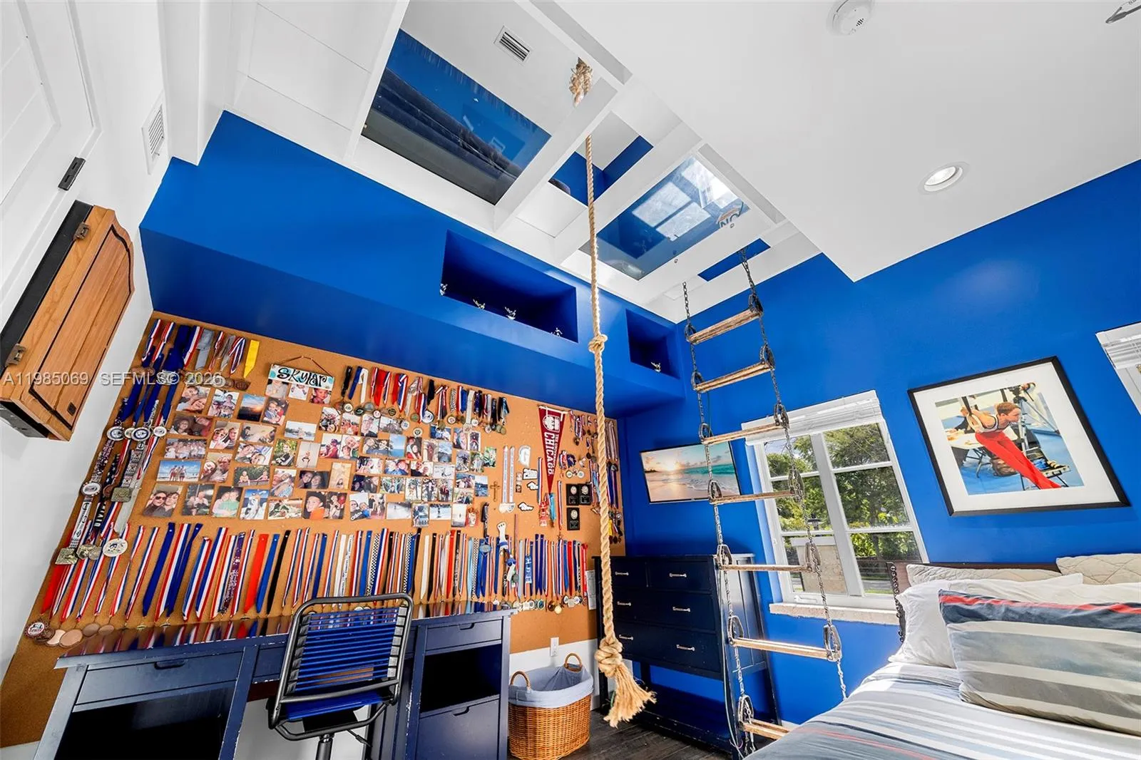 6700 Sw 132nd St, Pinecrest, Florida 33156, Pinecrest, Florida 33156, 6 Bedrooms Bedrooms, ,5 BathroomsBathrooms,Residential,For Sale,6700 Sw 132nd St, Pinecrest, Florida 33156,A11985069