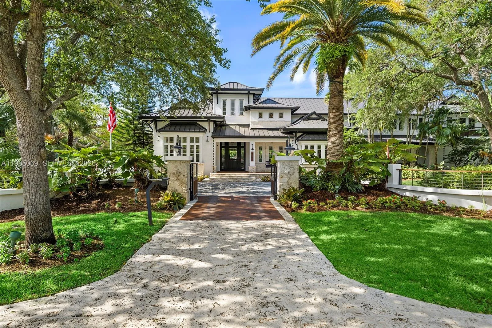 6700 Sw 132nd St, Pinecrest, Florida 33156, Pinecrest, Florida 33156, 6 Bedrooms Bedrooms, ,5 BathroomsBathrooms,Residential,For Sale,6700 Sw 132nd St, Pinecrest, Florida 33156,A11985069