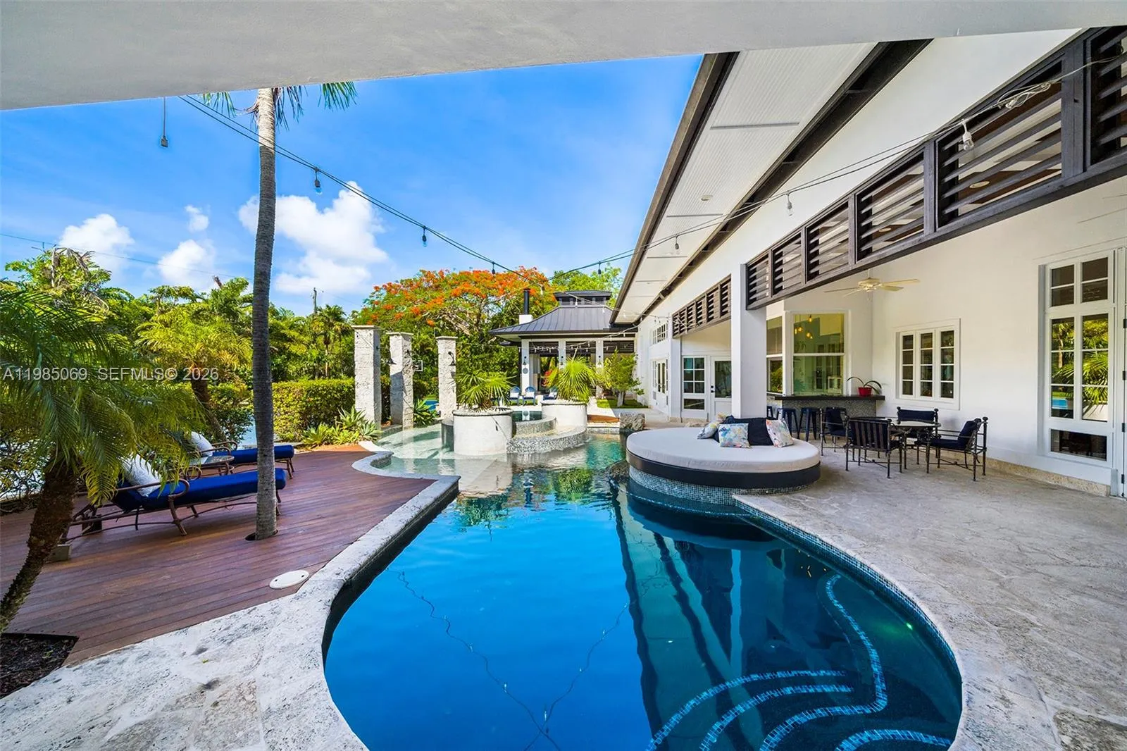 6700 Sw 132nd St, Pinecrest, Florida 33156, Pinecrest, Florida 33156, 6 Bedrooms Bedrooms, ,5 BathroomsBathrooms,Residential,For Sale,6700 Sw 132nd St, Pinecrest, Florida 33156,A11985069