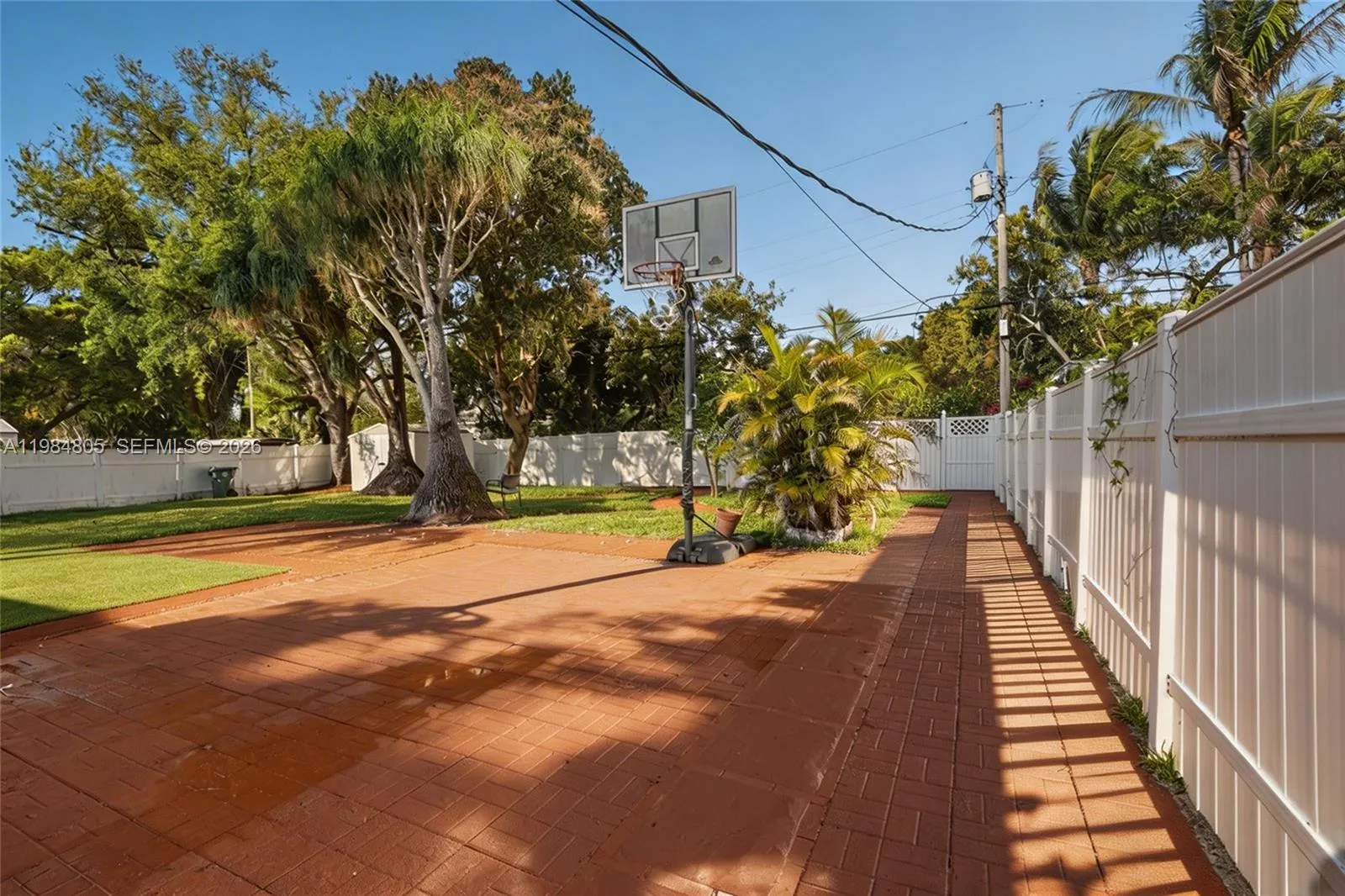 10910 Ne 9th Ct, Biscayne Park, Florida 33161, Biscayne Park, Florida 33161, 4 Bedrooms Bedrooms, ,2 BathroomsBathrooms,Residential,For Sale,10910 Ne 9th Ct, Biscayne Park, Florida 33161,A11984805