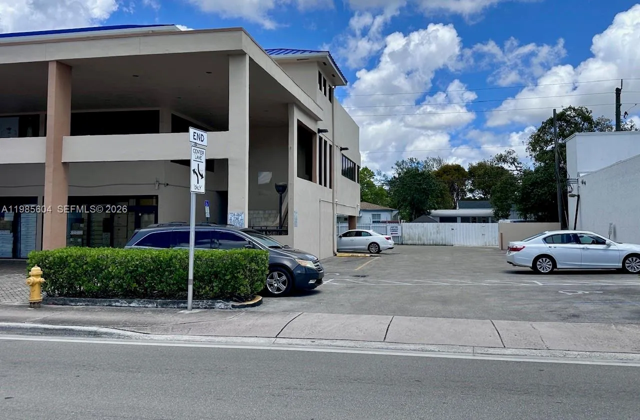 5455 Sw 8 St 200, Miami, Florida 33134, Miami, Florida 33134, ,Commercial Lease,For Rent,5455 Sw 8 St 200, Miami, Florida 33134,A11985604