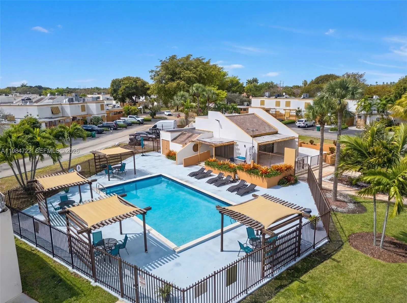 13182 Sw 9th Ln, Miami, Florida 33184, Miami, Florida 33184, 2 Bedrooms Bedrooms, ,2 BathroomsBathrooms,Residential,For Sale,13182 Sw 9th Ln, Miami, Florida 33184,A11984722