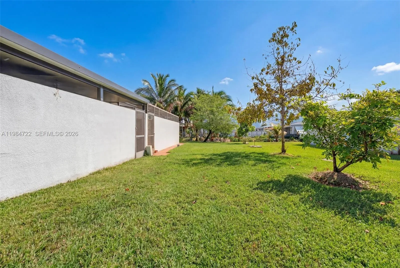 13182 Sw 9th Ln, Miami, Florida 33184, Miami, Florida 33184, 2 Bedrooms Bedrooms, ,2 BathroomsBathrooms,Residential,For Sale,13182 Sw 9th Ln, Miami, Florida 33184,A11984722