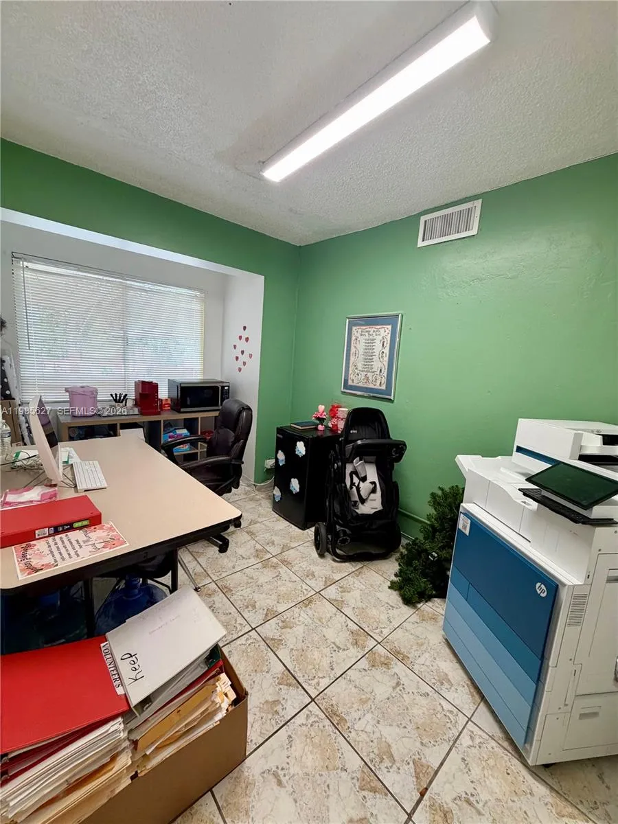 4537 W Broward Blvd, Plantation, Florida 33317, Plantation, Florida 33317, ,Commercial Lease,For Rent,4537 W Broward Blvd, Plantation, Florida 33317,A11985627