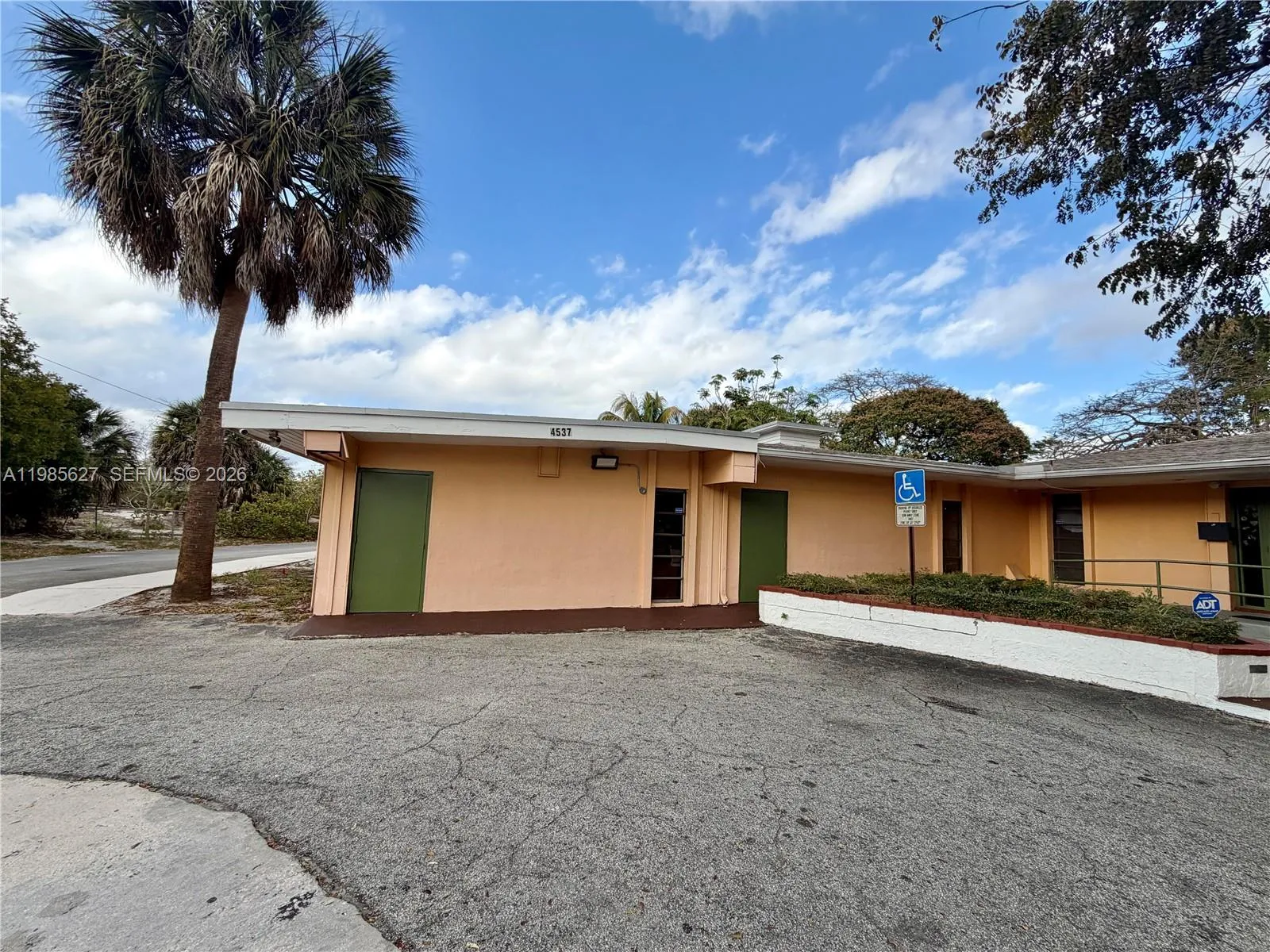 4537 W Broward Blvd, Plantation, Florida 33317, Plantation, Florida 33317, ,Commercial Lease,For Rent,4537 W Broward Blvd, Plantation, Florida 33317,A11985627