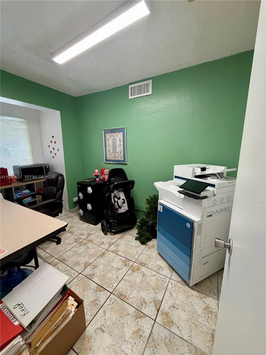 4537 W Broward Blvd, Plantation, Florida 33317, Plantation, Florida 33317, ,Commercial Lease,For Rent,4537 W Broward Blvd, Plantation, Florida 33317,A11985627