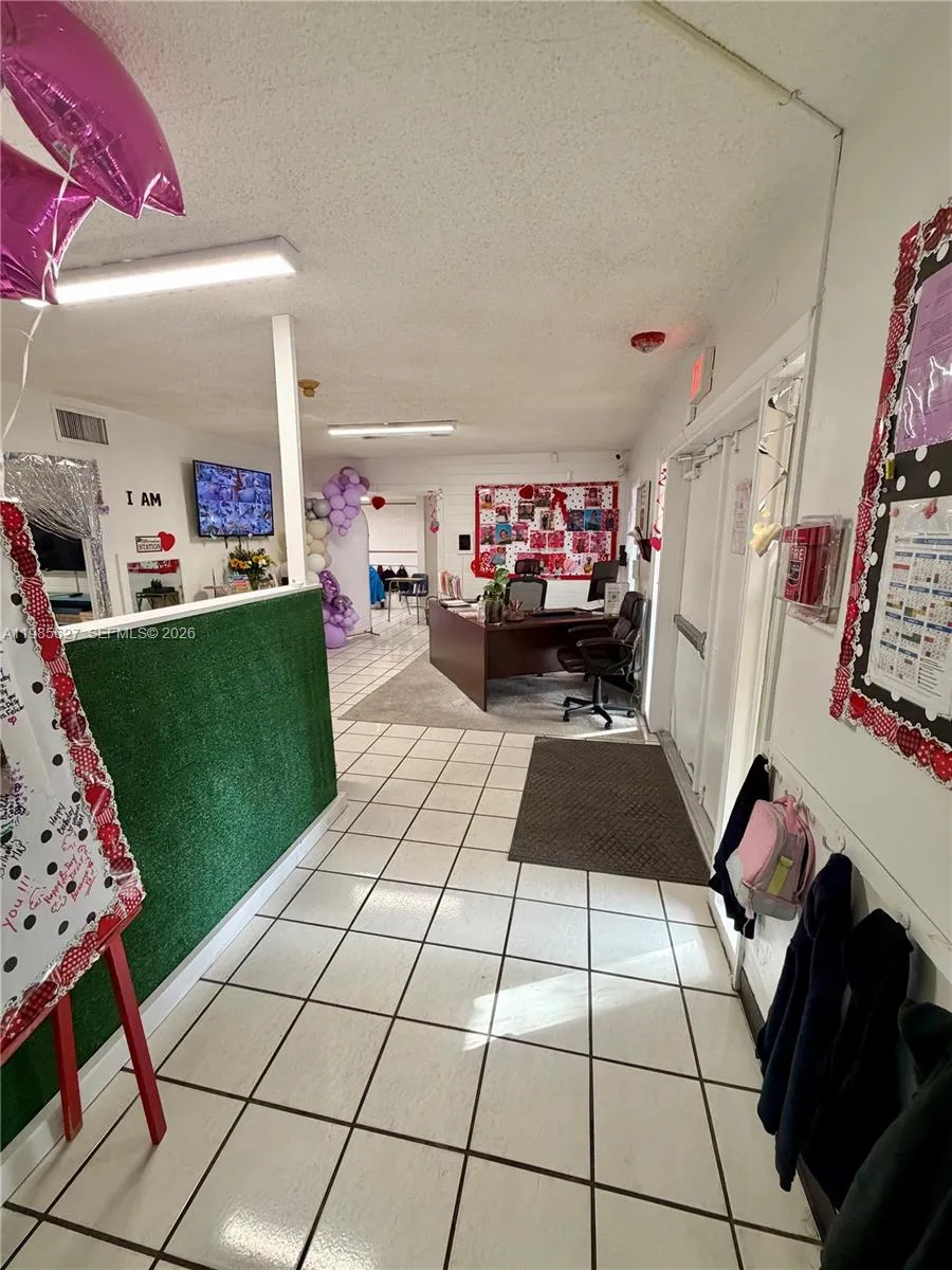 4537 W Broward Blvd, Plantation, Florida 33317, Plantation, Florida 33317, ,Commercial Lease,For Rent,4537 W Broward Blvd, Plantation, Florida 33317,A11985627