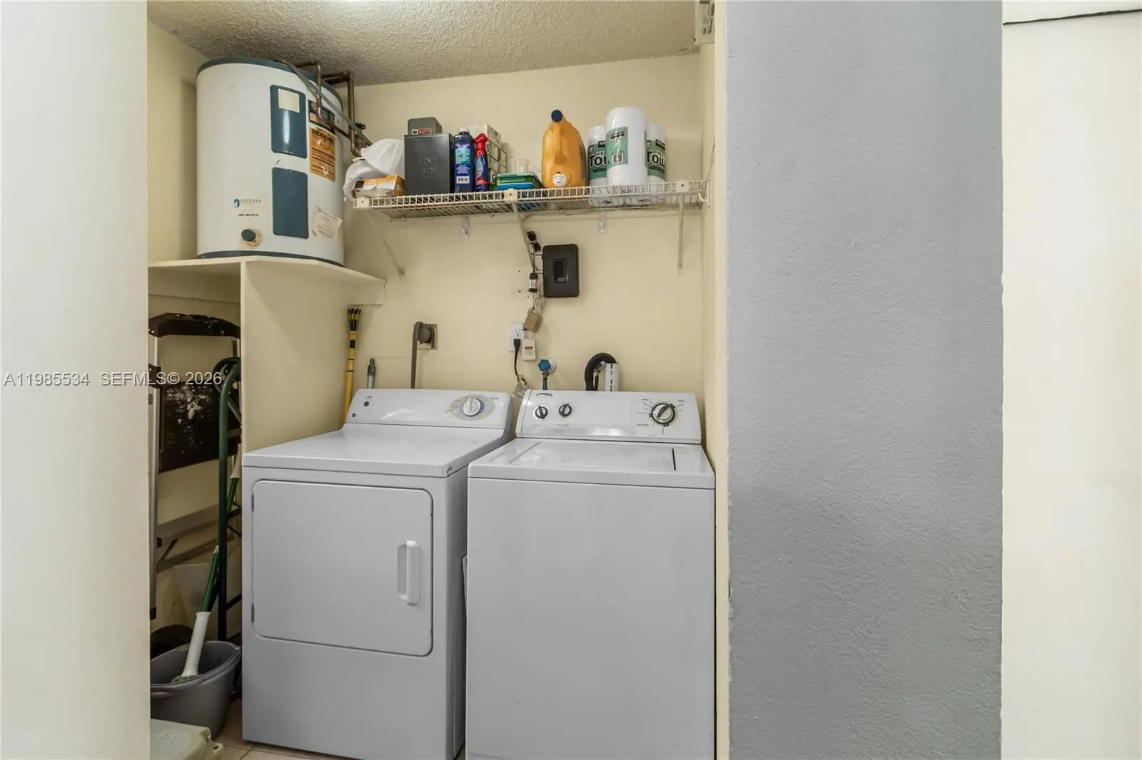 2810 Sw 87th Ave 918, Davie, Florida 33328, Davie, Florida 33328, 2 Bedrooms Bedrooms, ,2 BathroomsBathrooms,Residential,For Sale,2810 Sw 87th Ave 918, Davie, Florida 33328,A11985534