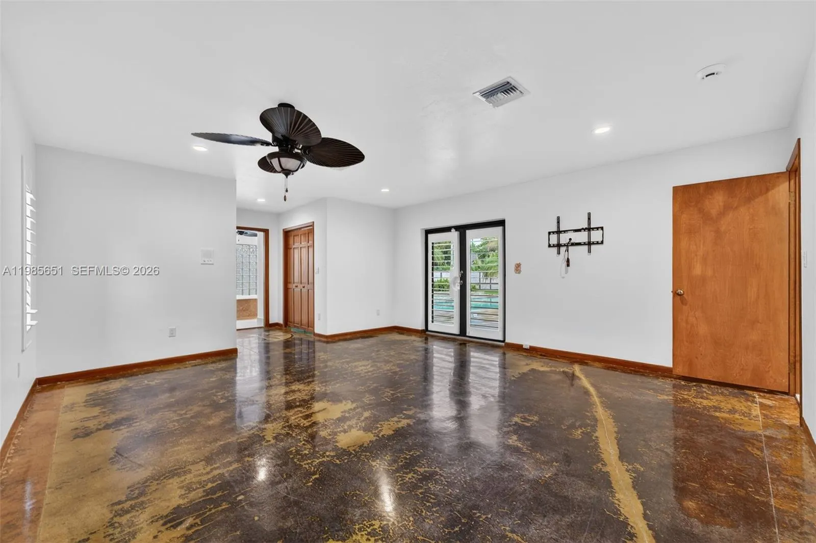 Master bedroom walk-in closets