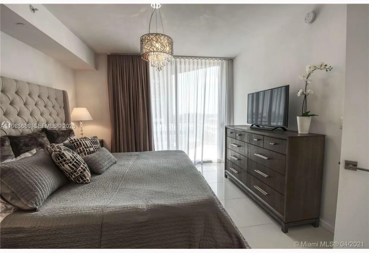 5300 Paseo Blvd, Doral, Florida 33166, Doral, Florida 33166, 2 Bedrooms Bedrooms, ,2 BathroomsBathrooms,Residential,For Sale,5300 Paseo Blvd, Doral, Florida 33166,A11985686