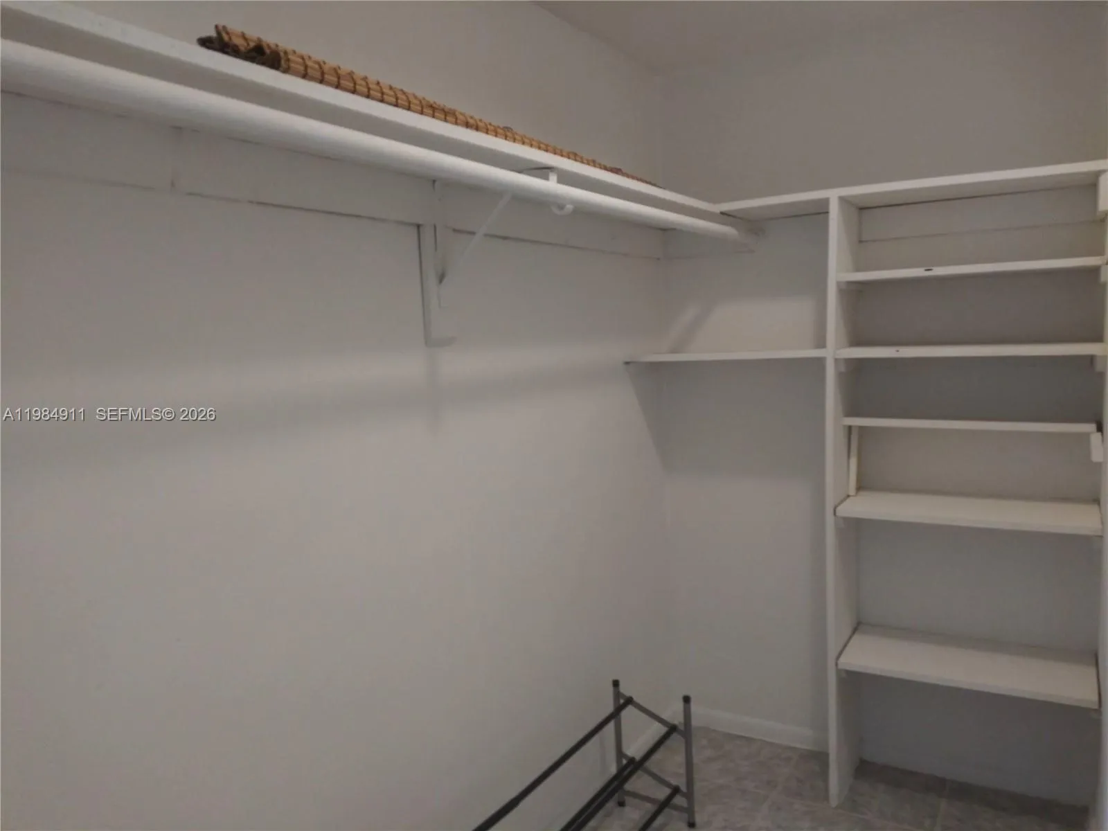 7900 Tatum Waterway Dr 405, Miami Beach, Florida 3, Miami Beach, Florida 33141, 1 Bedroom Bedrooms, ,1 BathroomBathrooms,Residential Lease,For Rent,7900 Tatum Waterway Dr 405, Miami Beach, Florida 3,A11984911