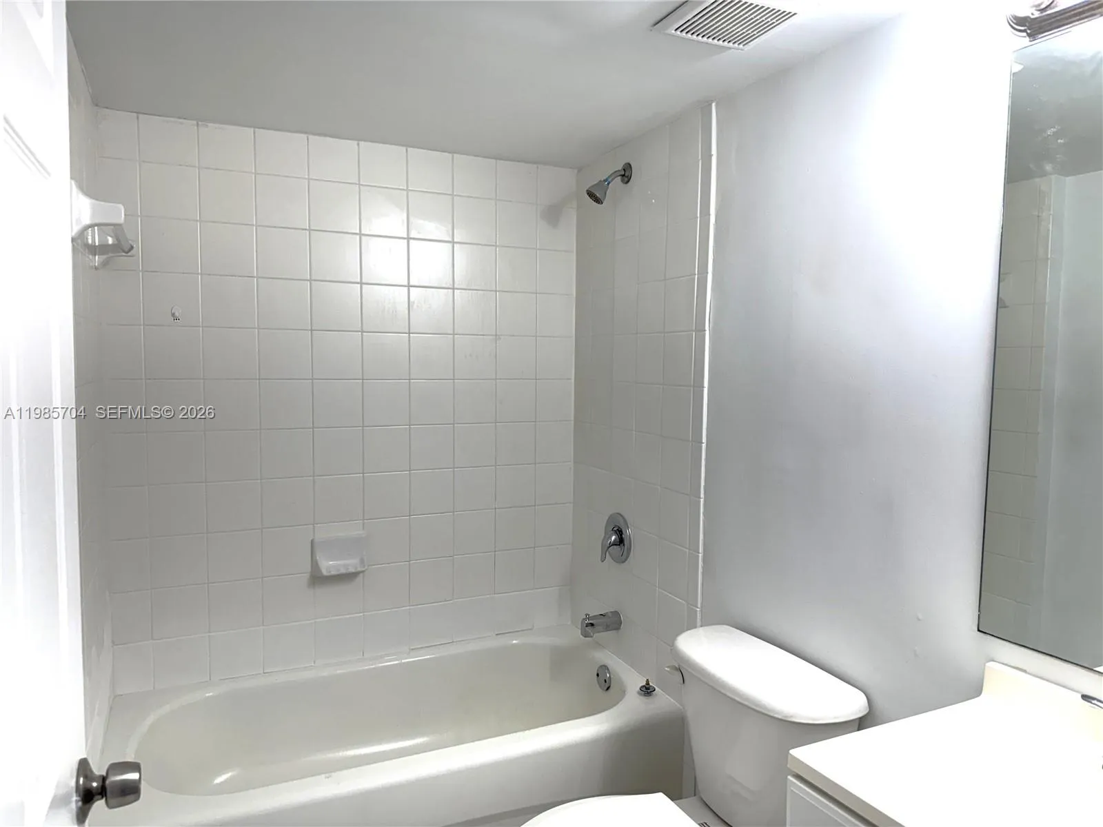 1260 Se 28th Ct 104, Homestead, Florida 33035, Homestead, Florida 33035, 2 Bedrooms Bedrooms, ,2 BathroomsBathrooms,Residential Lease,For Rent,1260 Se 28th Ct 104, Homestead, Florida 33035,A11985704