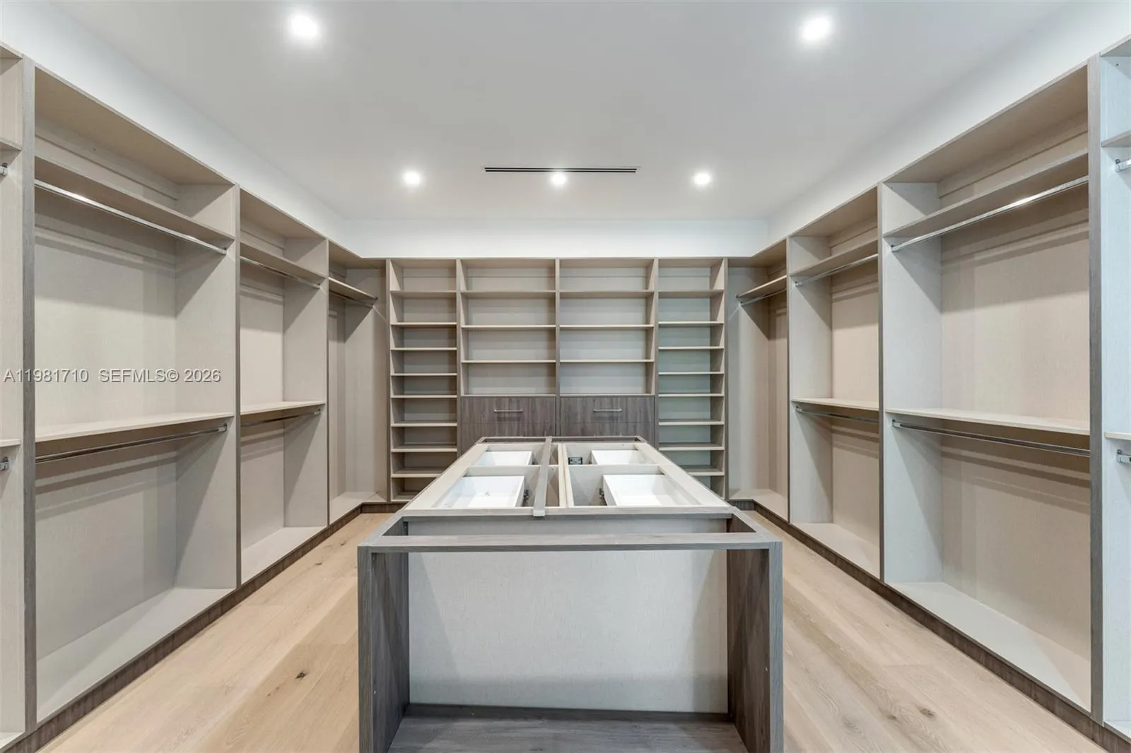 14100 Old Cutler Rd, Palmetto Bay, Florida 33158, Palmetto Bay, Florida 33158, 7 Bedrooms Bedrooms, ,8 BathroomsBathrooms,Residential,For Sale,14100 Old Cutler Rd, Palmetto Bay, Florida 33158,A11981710