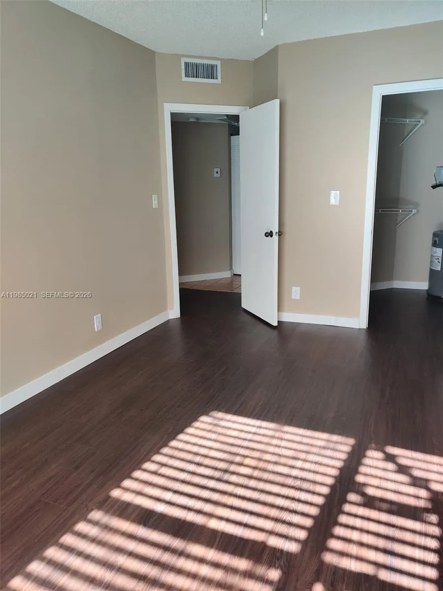 8290 Lake Dr 509, Doral, Florida 33166, Doral, Florida 33166, 1 Bedroom Bedrooms, ,1 BathroomBathrooms,Residential Lease,For Rent,8290 Lake Dr 509, Doral, Florida 33166,A11985021