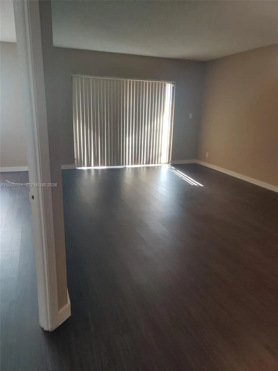 8290 Lake Dr 509, Doral, Florida 33166, Doral, Florida 33166, 1 Bedroom Bedrooms, ,1 BathroomBathrooms,Residential Lease,For Rent,8290 Lake Dr 509, Doral, Florida 33166,A11985021