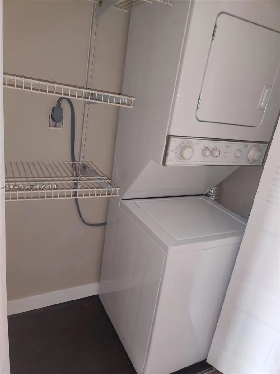 8290 Lake Dr 509, Doral, Florida 33166, Doral, Florida 33166, 1 Bedroom Bedrooms, ,1 BathroomBathrooms,Residential Lease,For Rent,8290 Lake Dr 509, Doral, Florida 33166,A11985021