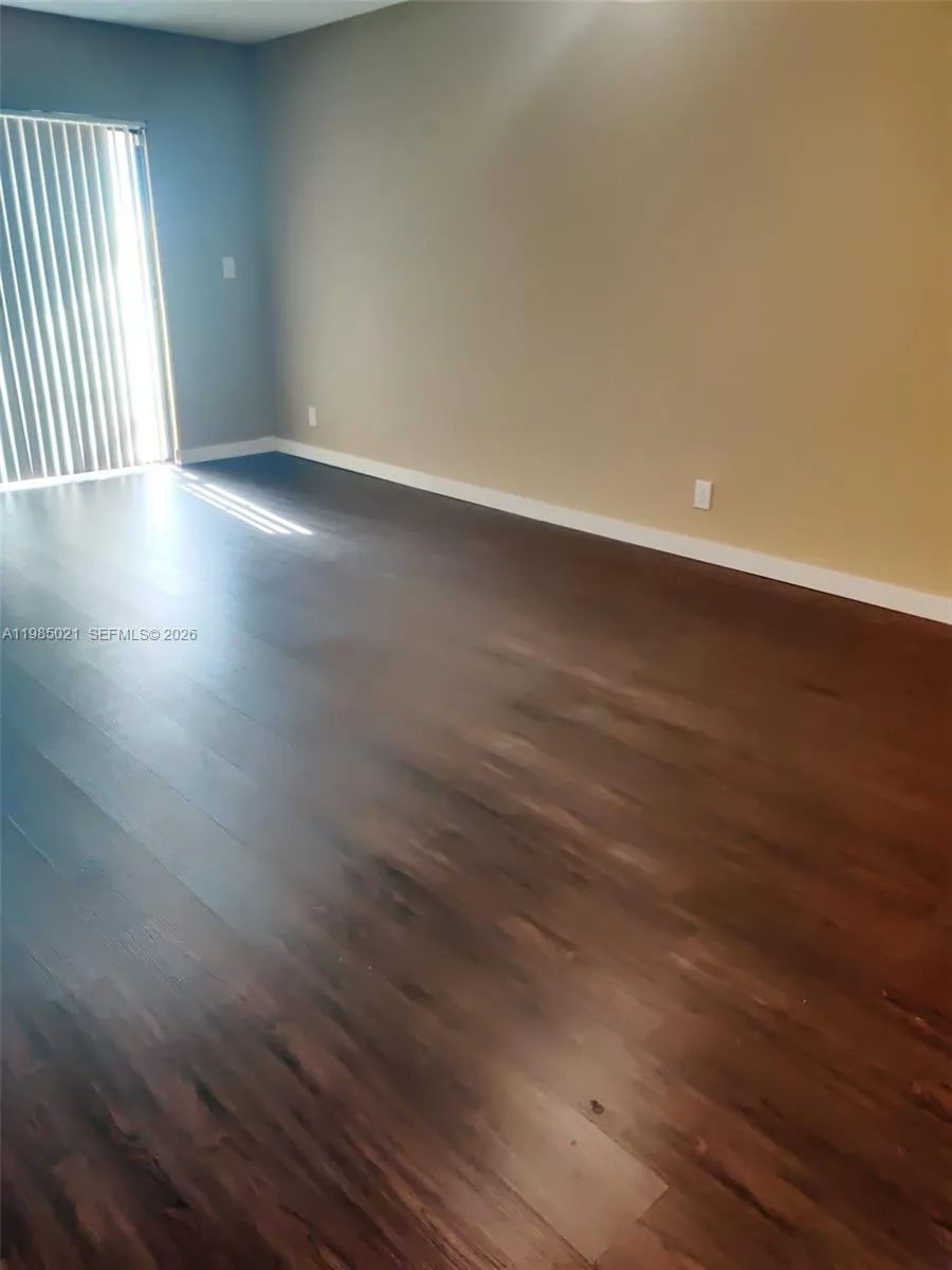 8290 Lake Dr 509, Doral, Florida 33166, Doral, Florida 33166, 1 Bedroom Bedrooms, ,1 BathroomBathrooms,Residential Lease,For Rent,8290 Lake Dr 509, Doral, Florida 33166,A11985021