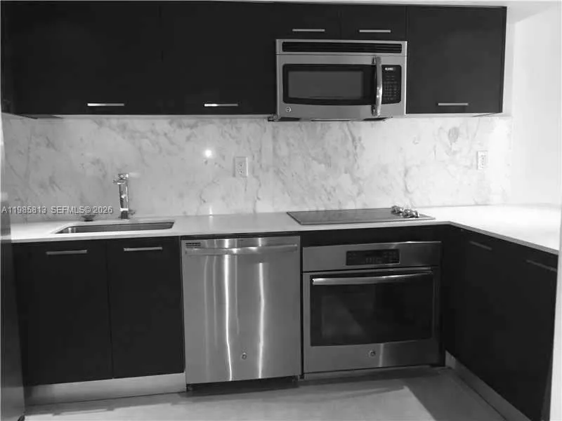 1901 Brickell Ave B1804, Miami, Florida 33129, Miami, Florida 33129, 1 Bedroom Bedrooms, ,1 BathroomBathrooms,Residential Lease,For Rent,1901 Brickell Ave B1804, Miami, Florida 33129,A11985813