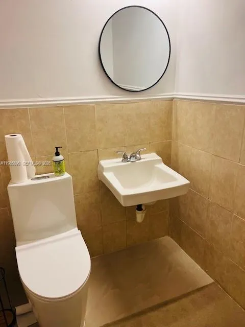 260 Crandon Blvd C41, Key Biscayne, Florida 33149, Key Biscayne, Florida 33149, ,Commercial Lease,For Rent,260 Crandon Blvd C41, Key Biscayne, Florida 33149,A11985896