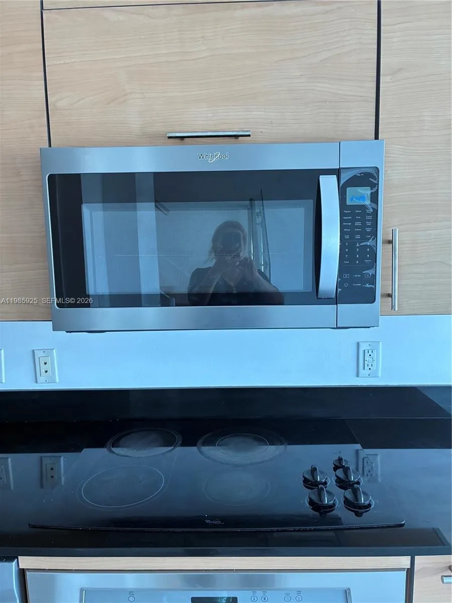 60 Sw 13 St 2007, Miami, Florida 33130, Miami, Florida 33130, 1 Bedroom Bedrooms, ,1 BathroomBathrooms,Residential Lease,For Rent,60 Sw 13 St 2007, Miami, Florida 33130,A11985925