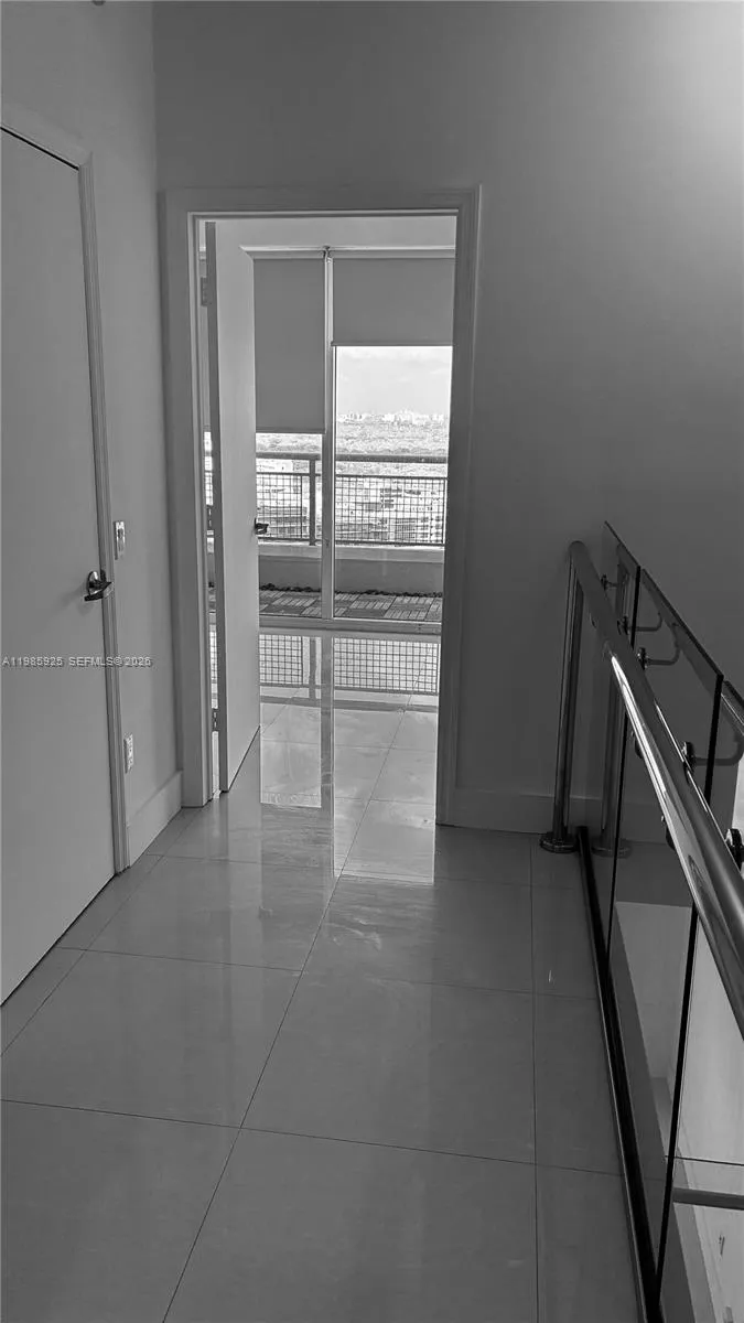 60 Sw 13 St 2007, Miami, Florida 33130, Miami, Florida 33130, 1 Bedroom Bedrooms, ,1 BathroomBathrooms,Residential Lease,For Rent,60 Sw 13 St 2007, Miami, Florida 33130,A11985925