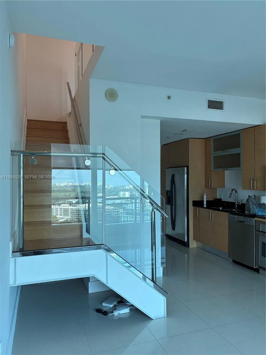 60 Sw 13 St 2007, Miami, Florida 33130, Miami, Florida 33130, 1 Bedroom Bedrooms, ,1 BathroomBathrooms,Residential Lease,For Rent,60 Sw 13 St 2007, Miami, Florida 33130,A11985925