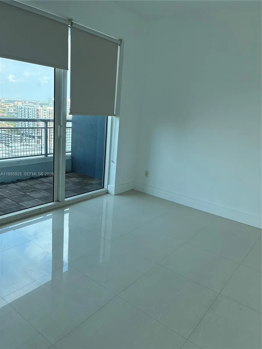 60 Sw 13 St 2007, Miami, Florida 33130, Miami, Florida 33130, 1 Bedroom Bedrooms, ,1 BathroomBathrooms,Residential Lease,For Rent,60 Sw 13 St 2007, Miami, Florida 33130,A11985925
