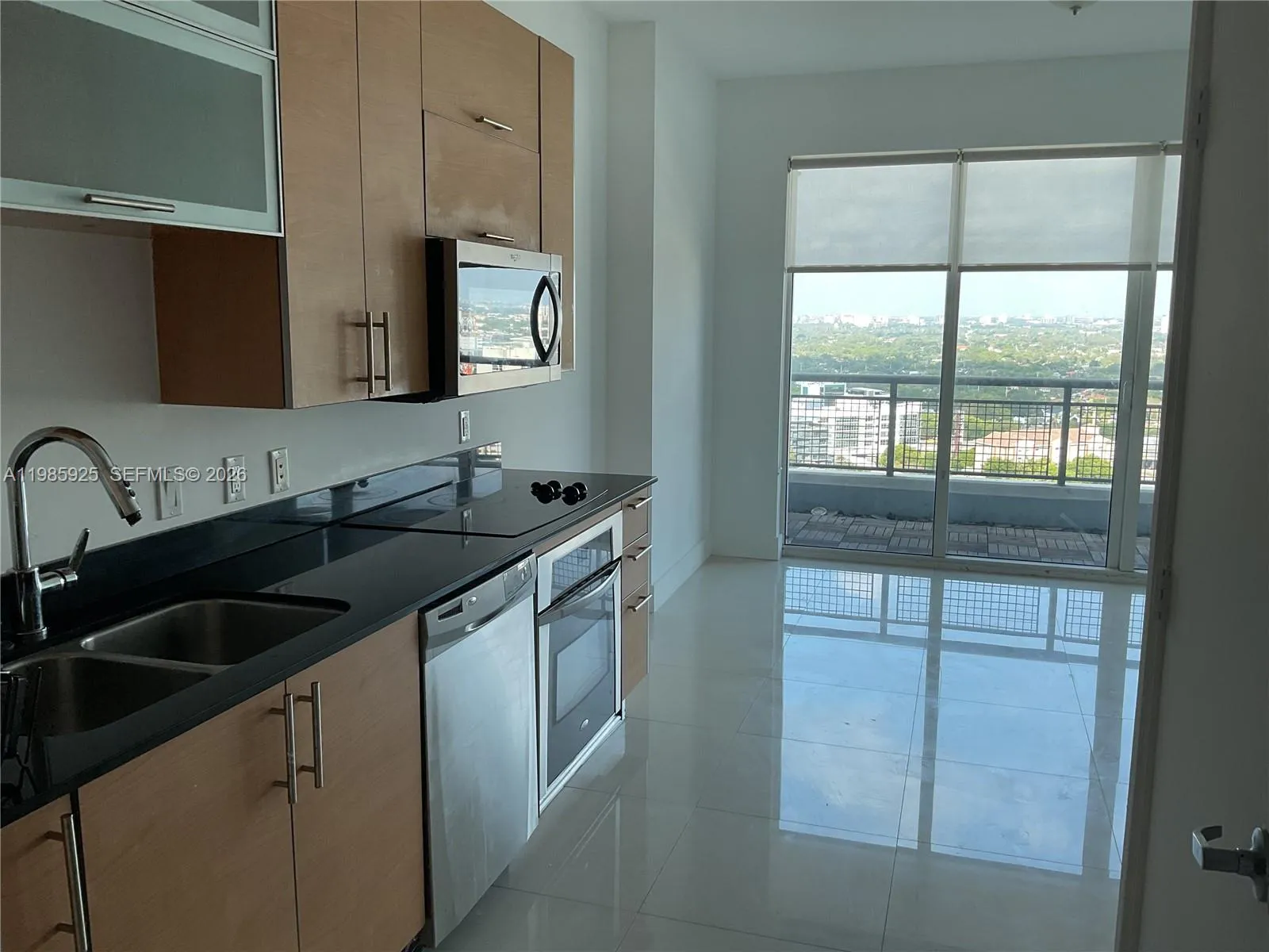 60 Sw 13 St 2007, Miami, Florida 33130, Miami, Florida 33130, 1 Bedroom Bedrooms, ,1 BathroomBathrooms,Residential Lease,For Rent,60 Sw 13 St 2007, Miami, Florida 33130,A11985925