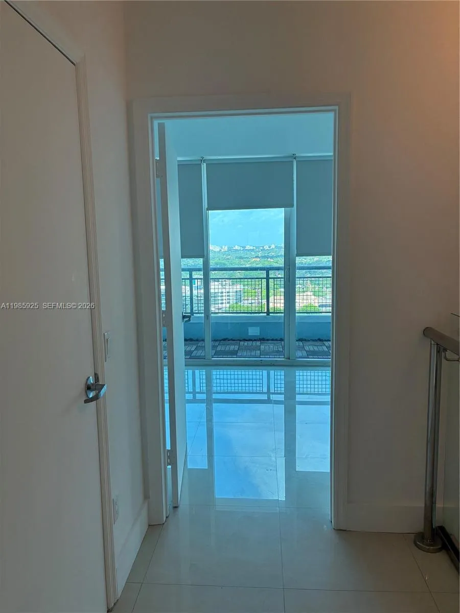 60 Sw 13 St 2007, Miami, Florida 33130, Miami, Florida 33130, 1 Bedroom Bedrooms, ,1 BathroomBathrooms,Residential Lease,For Rent,60 Sw 13 St 2007, Miami, Florida 33130,A11985925