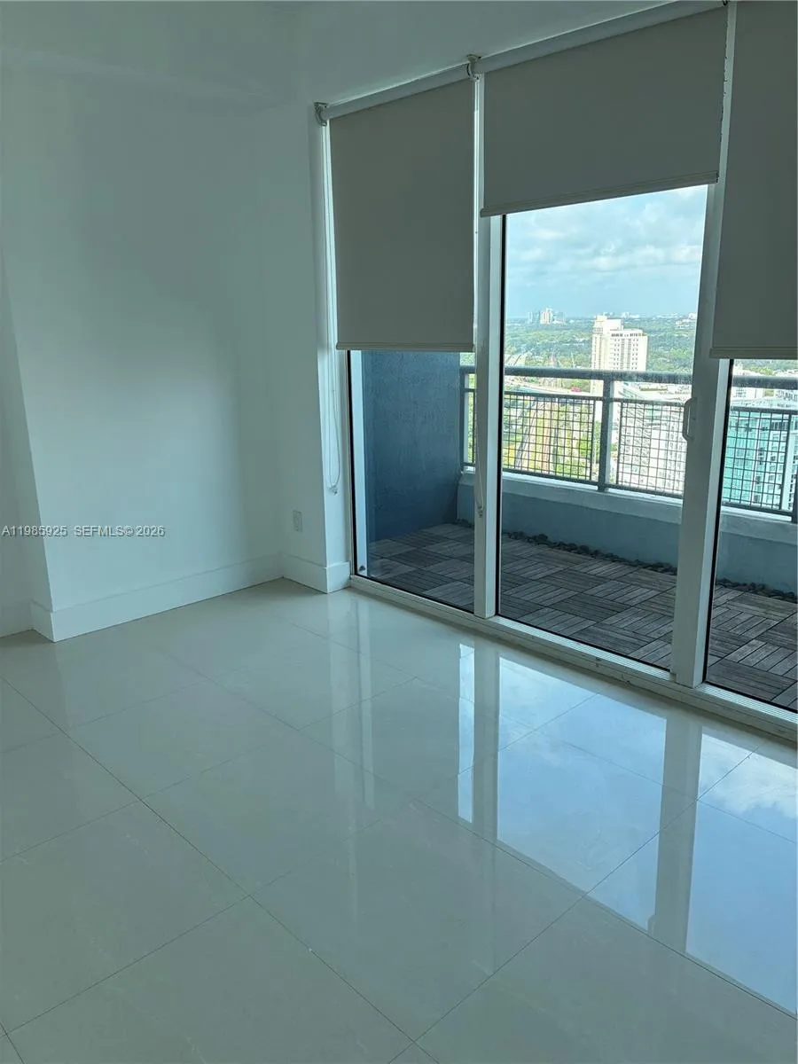 60 Sw 13 St 2007, Miami, Florida 33130, Miami, Florida 33130, 1 Bedroom Bedrooms, ,1 BathroomBathrooms,Residential Lease,For Rent,60 Sw 13 St 2007, Miami, Florida 33130,A11985925