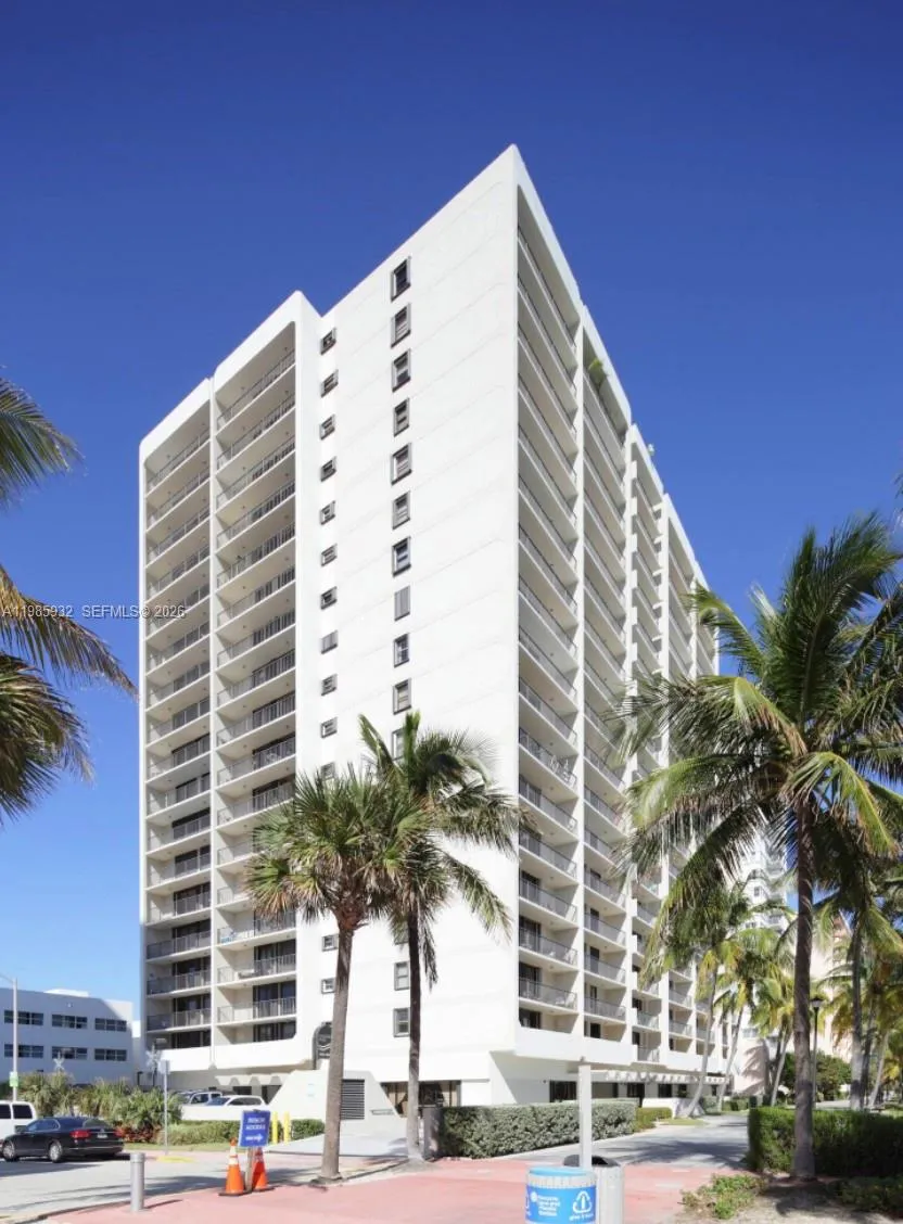 2625 Collins Ave 320, Miami Beach, Florida 33140, Miami Beach, Florida 33140, 1 Bedroom Bedrooms, ,1 BathroomBathrooms,Residential Lease,For Rent,2625 Collins Ave 320, Miami Beach, Florida 33140,A11985932