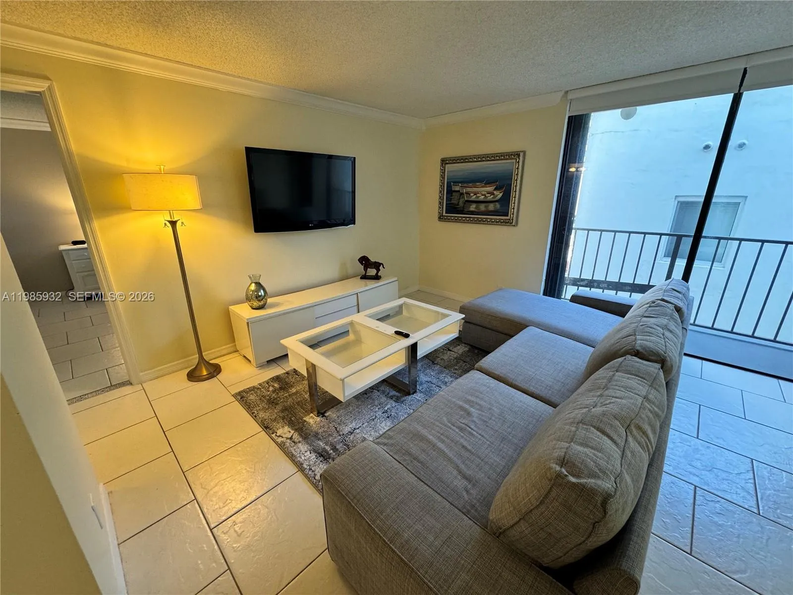 2625 Collins Ave 320, Miami Beach, Florida 33140, Miami Beach, Florida 33140, 1 Bedroom Bedrooms, ,1 BathroomBathrooms,Residential Lease,For Rent,2625 Collins Ave 320, Miami Beach, Florida 33140,A11985932