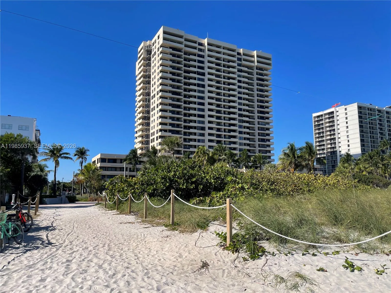 2555 Collins Ave 2002, Miami Beach, Florida 33140, Miami Beach, Florida 33140, 2 Bedrooms Bedrooms, ,2 BathroomsBathrooms,Residential,For Sale,2555 Collins Ave 2002, Miami Beach, Florida 33140,A11985937