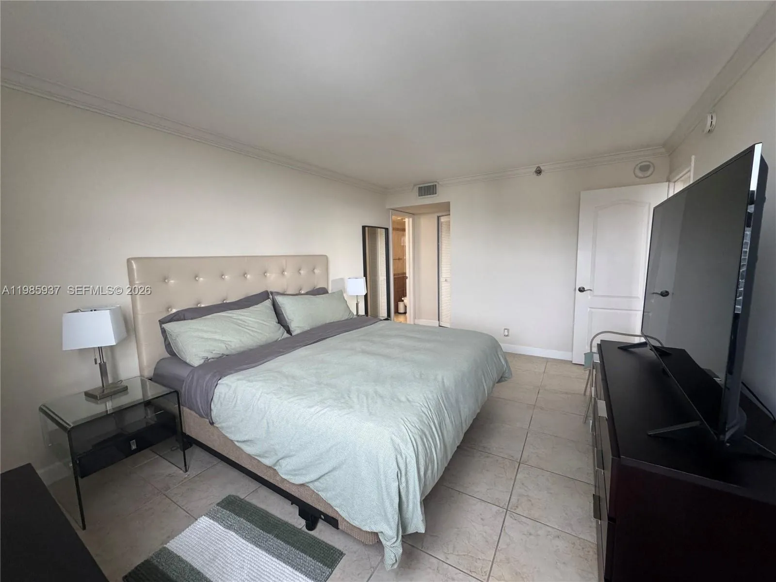 2555 Collins Ave 2002, Miami Beach, Florida 33140, Miami Beach, Florida 33140, 2 Bedrooms Bedrooms, ,2 BathroomsBathrooms,Residential,For Sale,2555 Collins Ave 2002, Miami Beach, Florida 33140,A11985937