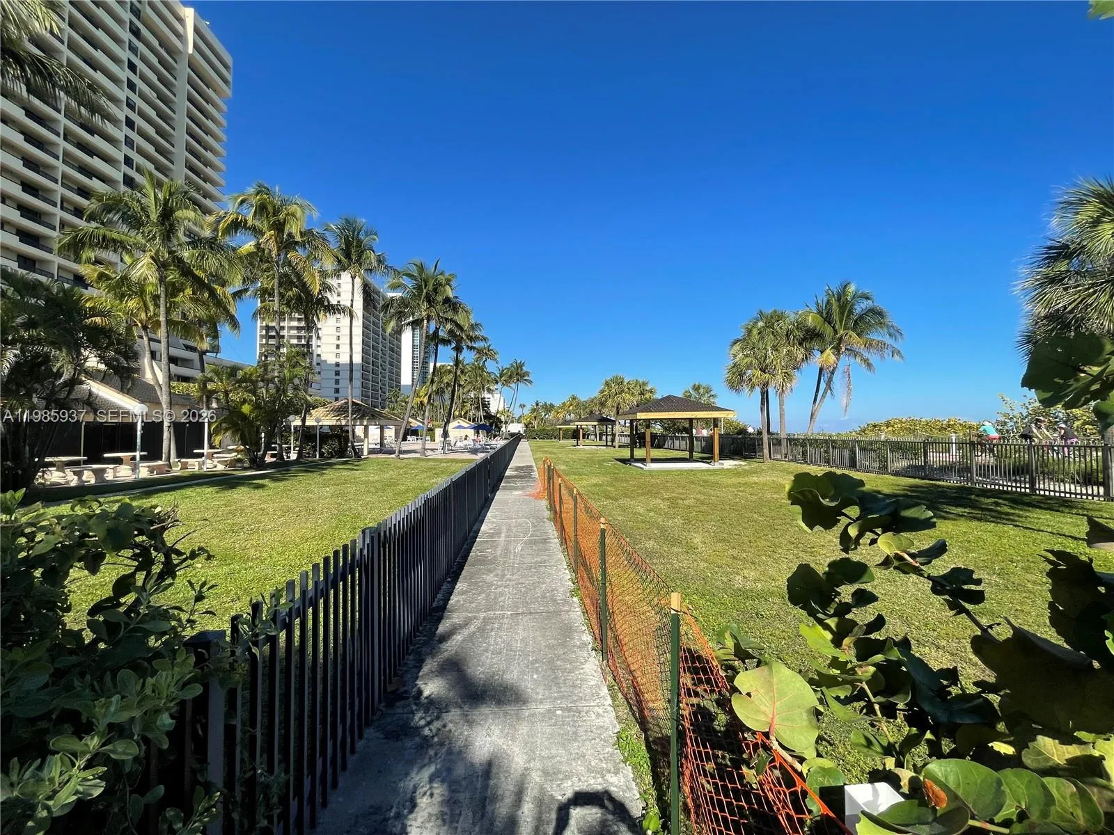 2555 Collins Ave 2002, Miami Beach, Florida 33140, Miami Beach, Florida 33140, 2 Bedrooms Bedrooms, ,2 BathroomsBathrooms,Residential,For Sale,2555 Collins Ave 2002, Miami Beach, Florida 33140,A11985937