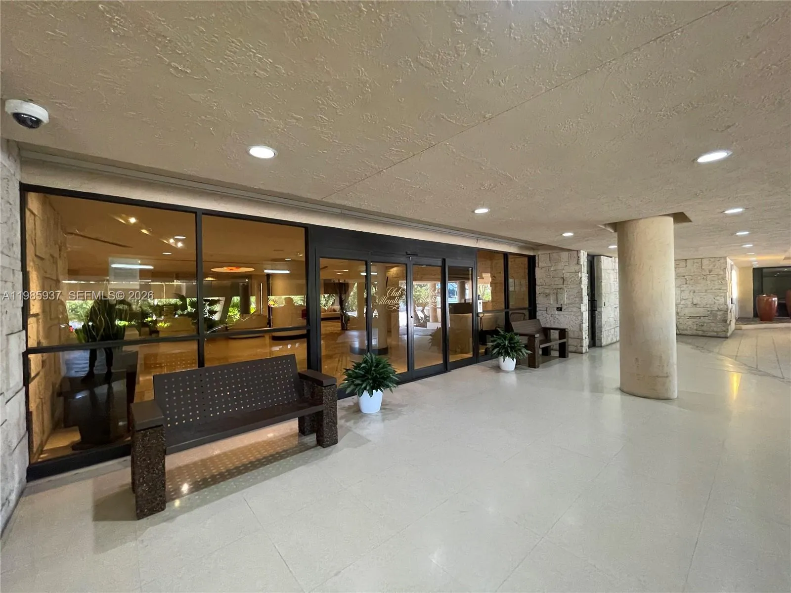 2555 Collins Ave 2002, Miami Beach, Florida 33140, Miami Beach, Florida 33140, 2 Bedrooms Bedrooms, ,2 BathroomsBathrooms,Residential,For Sale,2555 Collins Ave 2002, Miami Beach, Florida 33140,A11985937