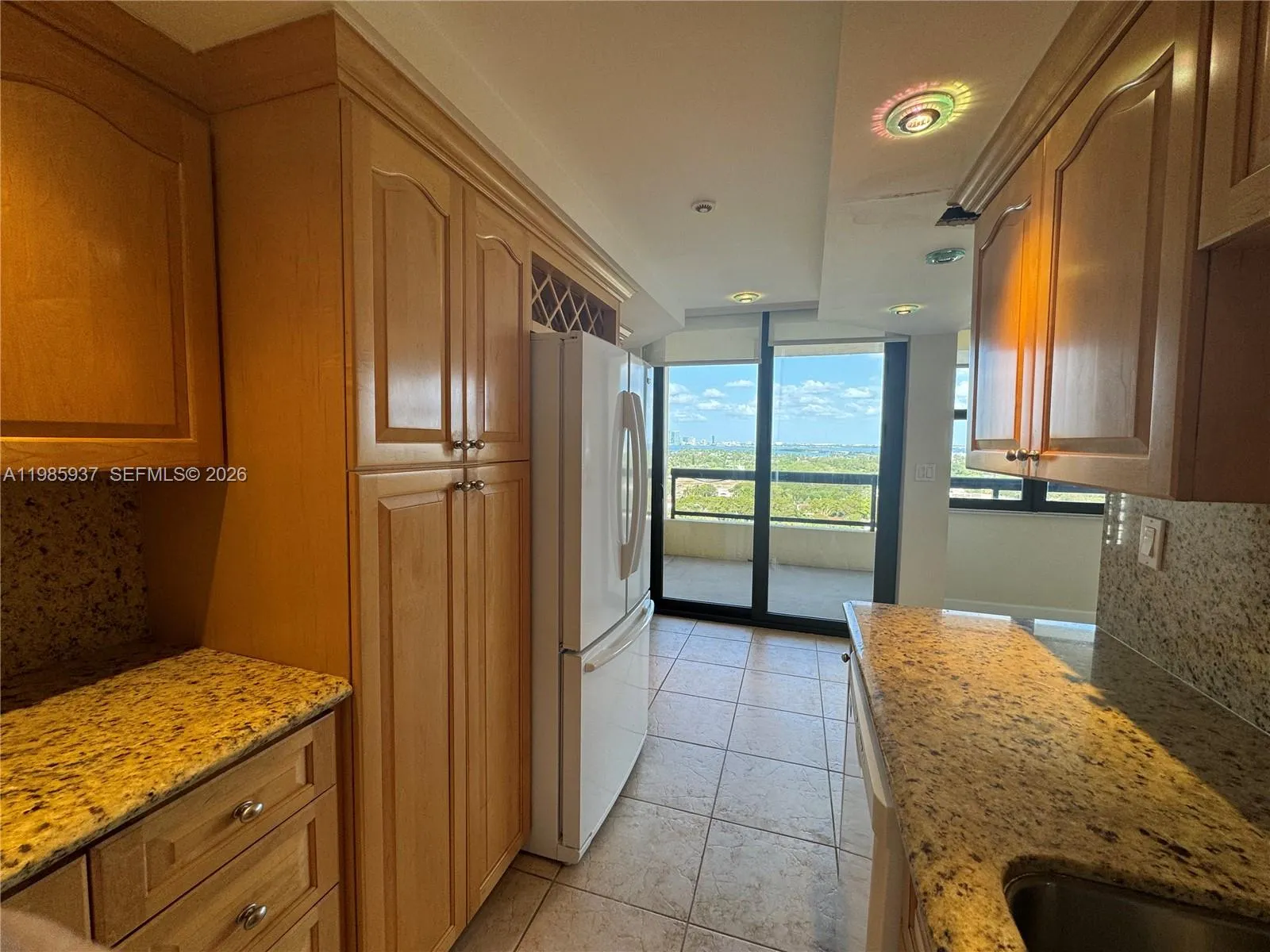 2555 Collins Ave 2002, Miami Beach, Florida 33140, Miami Beach, Florida 33140, 2 Bedrooms Bedrooms, ,2 BathroomsBathrooms,Residential,For Sale,2555 Collins Ave 2002, Miami Beach, Florida 33140,A11985937