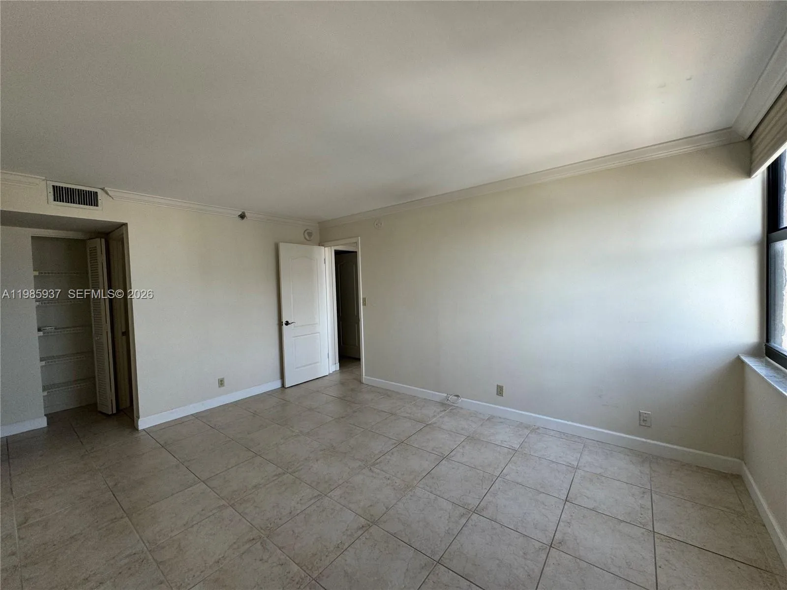 2555 Collins Ave 2002, Miami Beach, Florida 33140, Miami Beach, Florida 33140, 2 Bedrooms Bedrooms, ,2 BathroomsBathrooms,Residential,For Sale,2555 Collins Ave 2002, Miami Beach, Florida 33140,A11985937