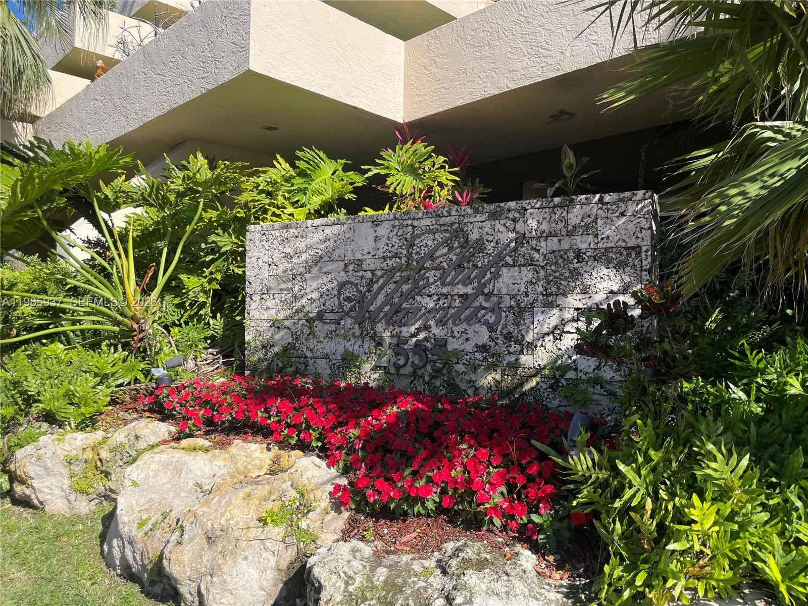 2555 Collins Ave 2002, Miami Beach, Florida 33140, Miami Beach, Florida 33140, 2 Bedrooms Bedrooms, ,2 BathroomsBathrooms,Residential,For Sale,2555 Collins Ave 2002, Miami Beach, Florida 33140,A11985937