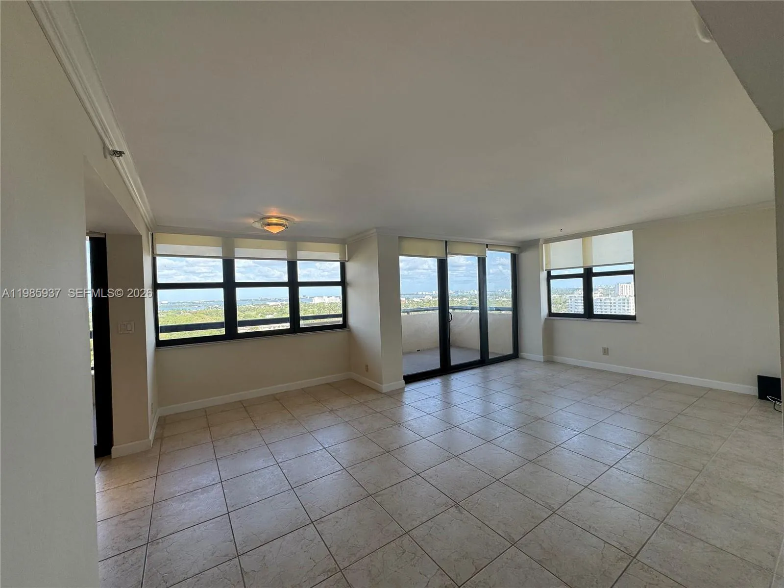 2555 Collins Ave 2002, Miami Beach, Florida 33140, Miami Beach, Florida 33140, 2 Bedrooms Bedrooms, ,2 BathroomsBathrooms,Residential,For Sale,2555 Collins Ave 2002, Miami Beach, Florida 33140,A11985937
