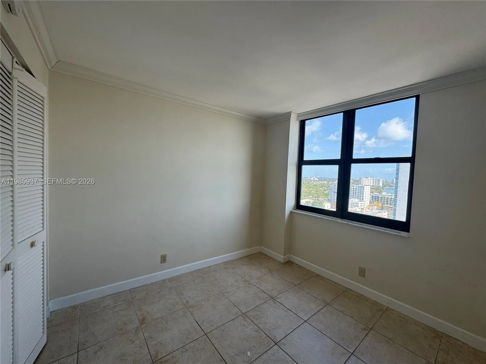 2555 Collins Ave 2002, Miami Beach, Florida 33140, Miami Beach, Florida 33140, 2 Bedrooms Bedrooms, ,2 BathroomsBathrooms,Residential,For Sale,2555 Collins Ave 2002, Miami Beach, Florida 33140,A11985937