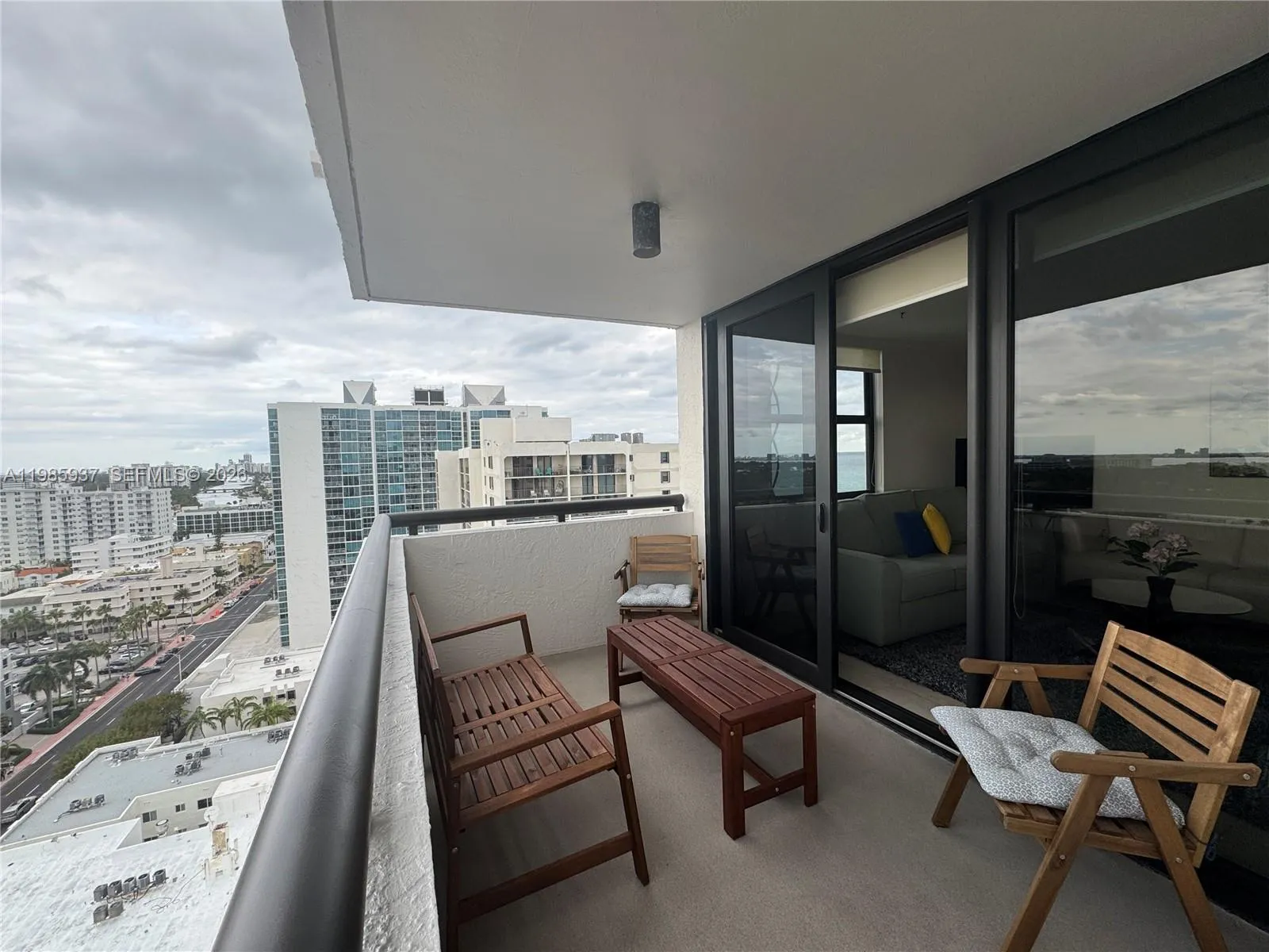 2555 Collins Ave 2002, Miami Beach, Florida 33140, Miami Beach, Florida 33140, 2 Bedrooms Bedrooms, ,2 BathroomsBathrooms,Residential,For Sale,2555 Collins Ave 2002, Miami Beach, Florida 33140,A11985937